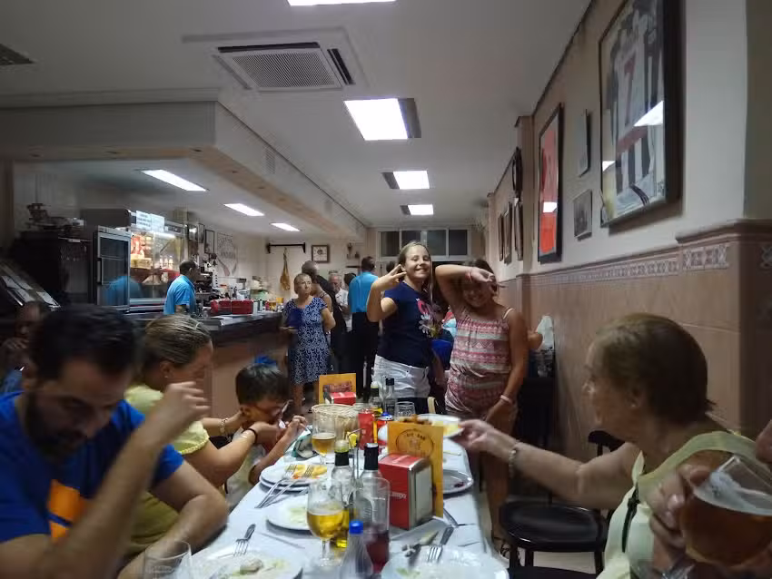 Bar Andr&eacute;s
