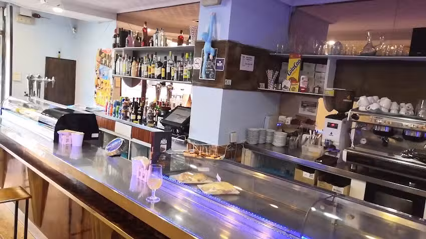 BAR ARIZONA, CAFETER&Iacute;A