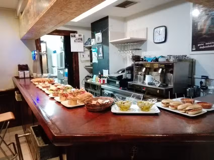 Bar Arrano