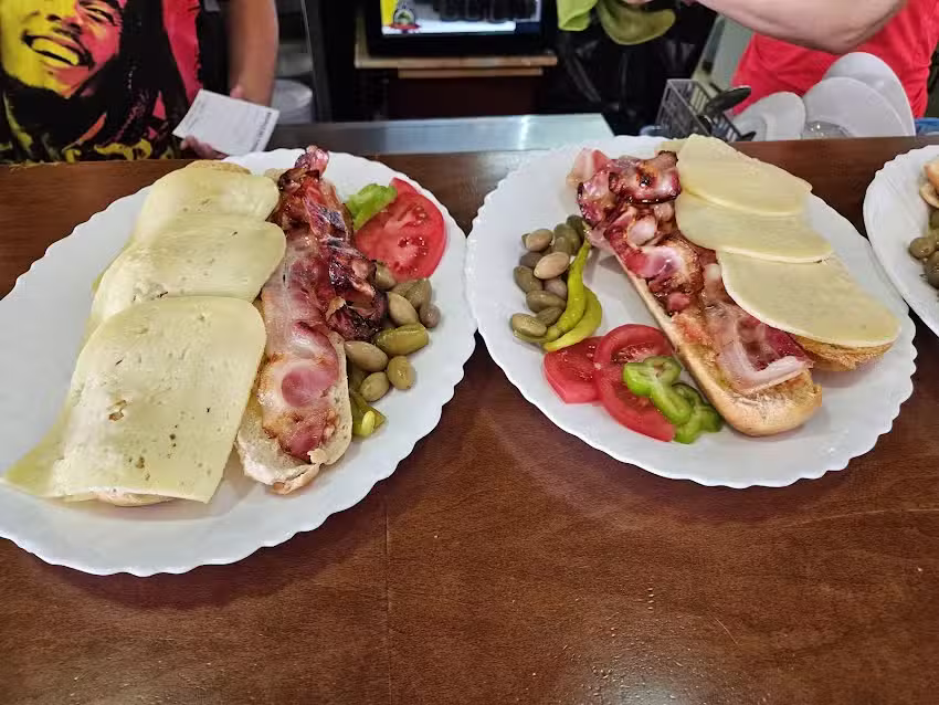 Bar Asociaci&oacute;n Tercera edad