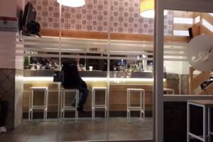 Bar Au&ntilde;amendi