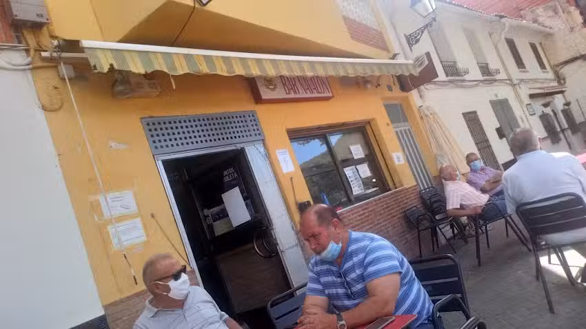 Bar Avenida ( Carmen Alonse Serrano)