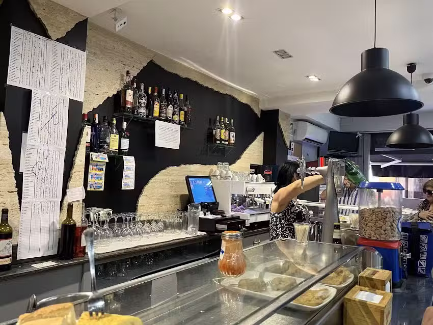 Bar &Aacute;vila