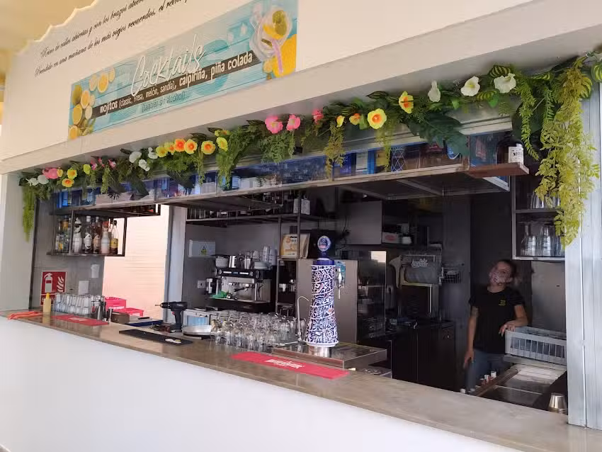 Bar BLISS food&music