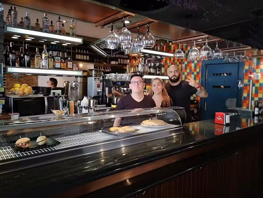 Bar Blubber &mdash; DONDE LEO