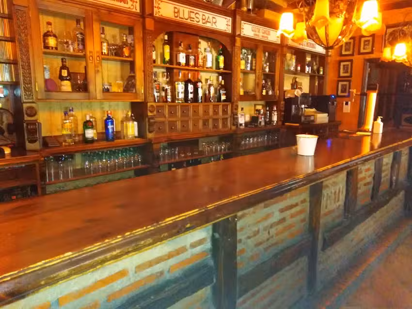 Bar Blues