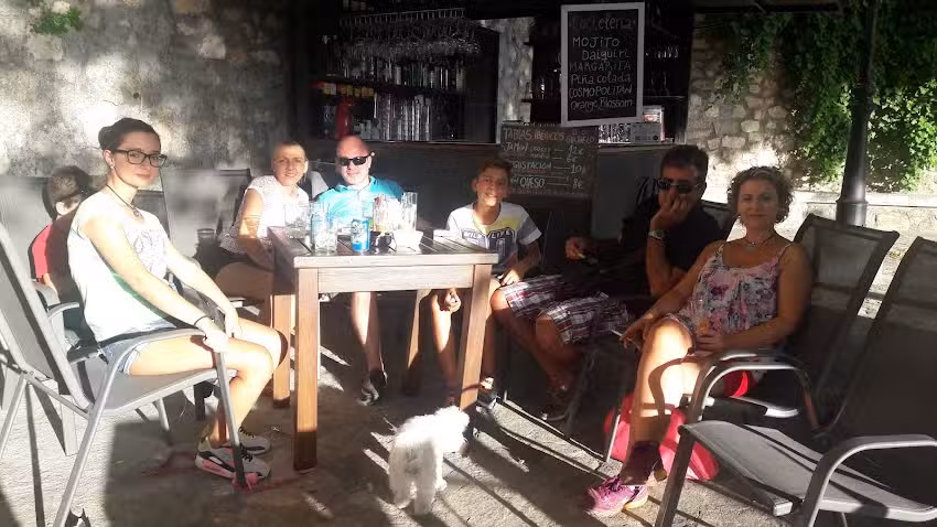 Bar Bocater&iacute;a M&aacute;s Que Amigos
