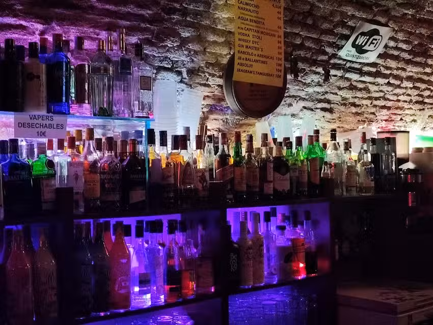 Bar Bodega Quint&iacute;
