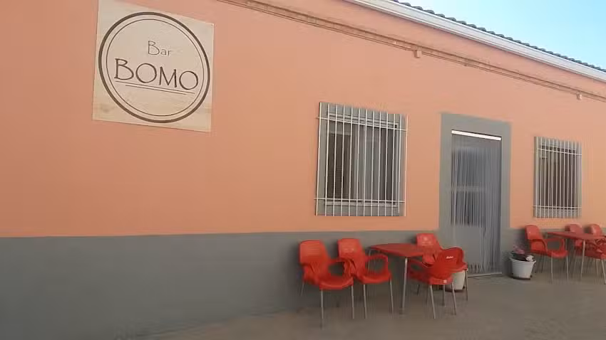 Bar bomo