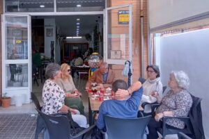 Bar Caf&eacute; AK&Iacute; ME KEDO