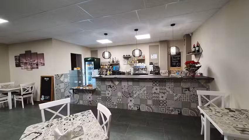 Bar Caf&eacute; Amanecer