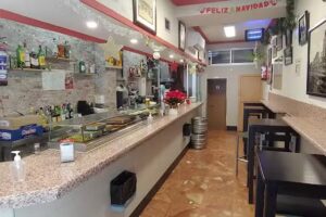 Bar &ndash; Cafe Carrillo