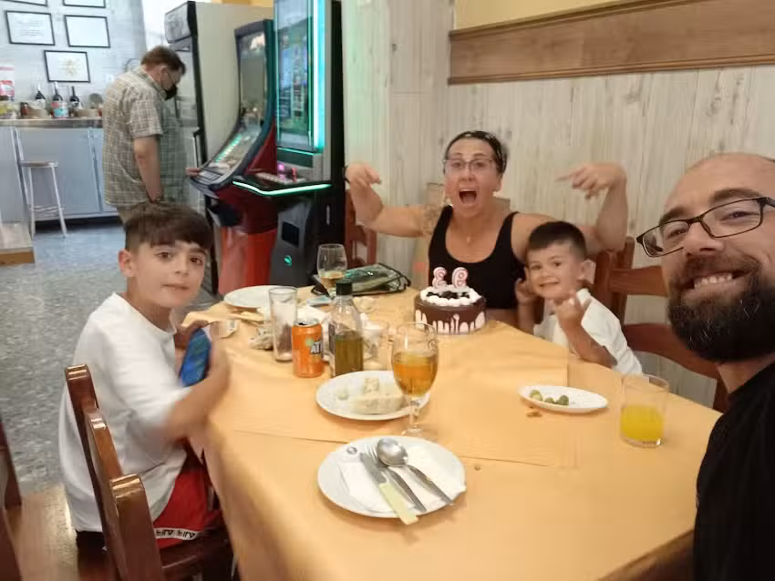 Bar-Caf&eacute; Casa Paco Cortes