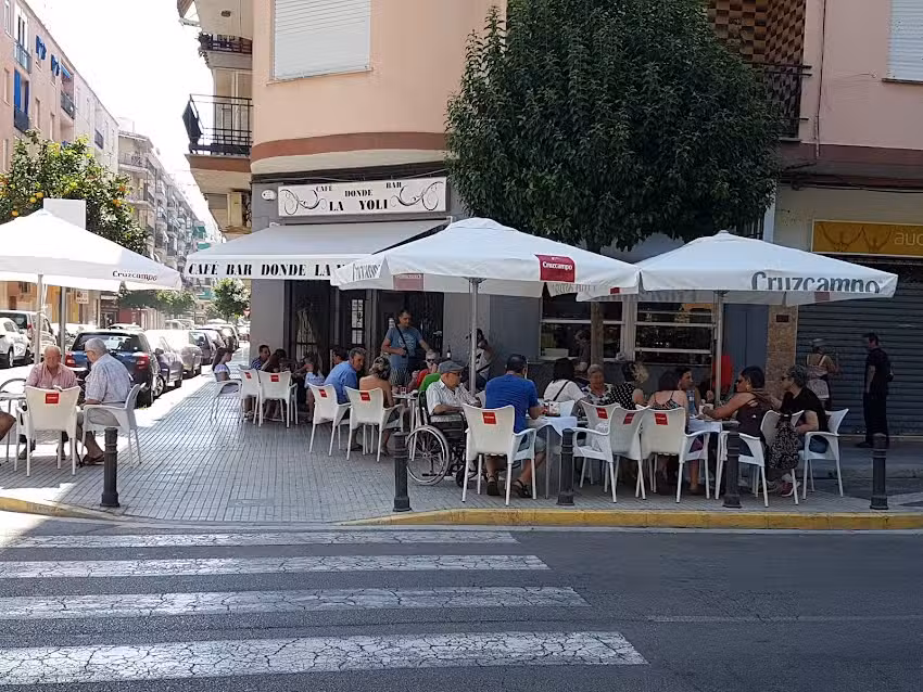 Bar caf&eacute; Donde la Yoli