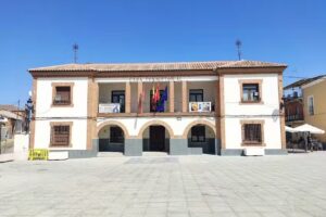 Bar caf&eacute; la plaza Valdeavero