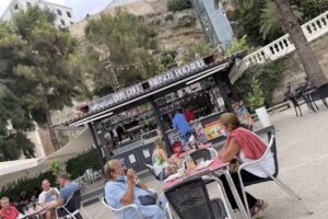 Bar Caf&eacute; Quiosc Rochina