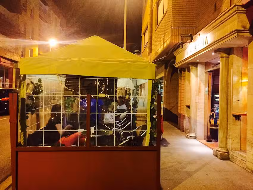 Bar &ndash; Cafe Via Appia &ndash; Luanco