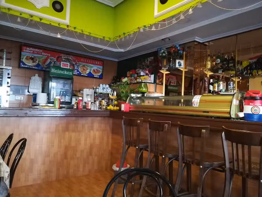 Bar Cafe Yakare