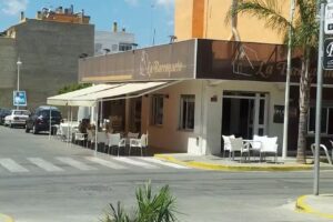 Bar -. Cafeter&iacute;a