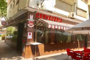 Bar Cafeter&iacute;a &Aacute;guila de Gredos