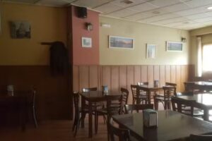 Bar-Cafeter&iacute;a Arag&oacute;n