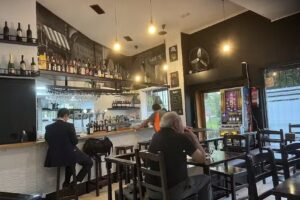 BAR CAFETERIA ARROYCO