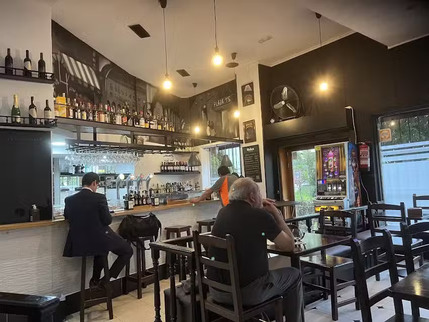 BAR CAFETERIA ARROYCO