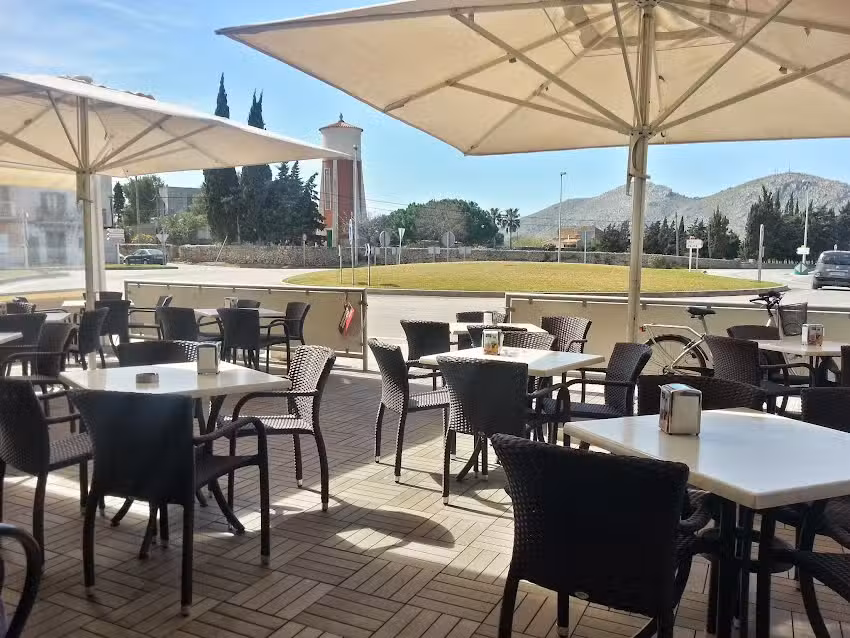 Bar Cafeter&iacute;a Bon Apetit