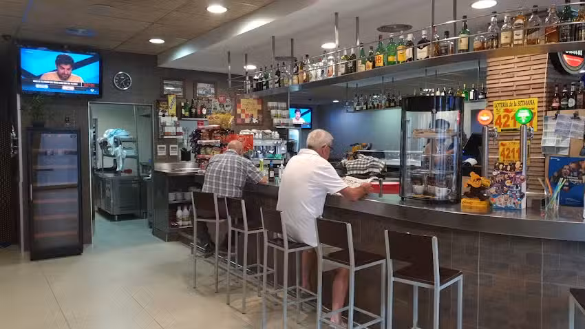 Bar Cafeteria Ca la Manoli