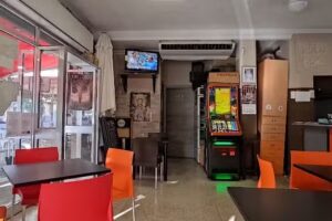 BAR-CAFETERIA CARMONA 39