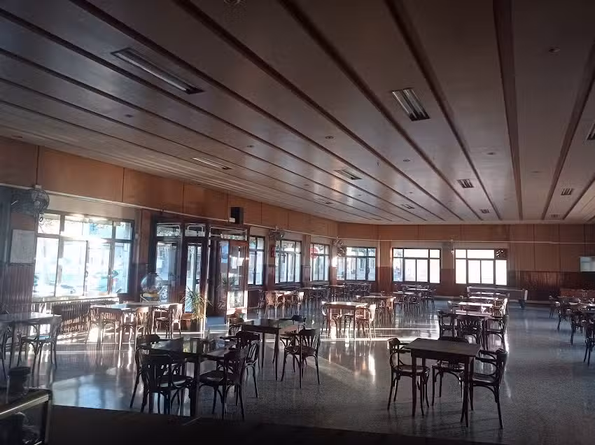 Bar Cafeter&iacute;a &laquo;cooperativa&raquo;