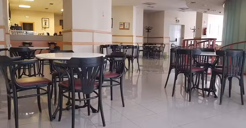 Bar &ndash; Cafeter&iacute;a Cuco y Conchi