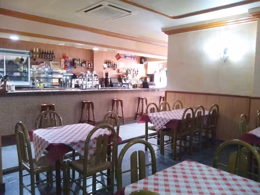 Bar Cafeter&iacute;a D&rsquo;AMUR