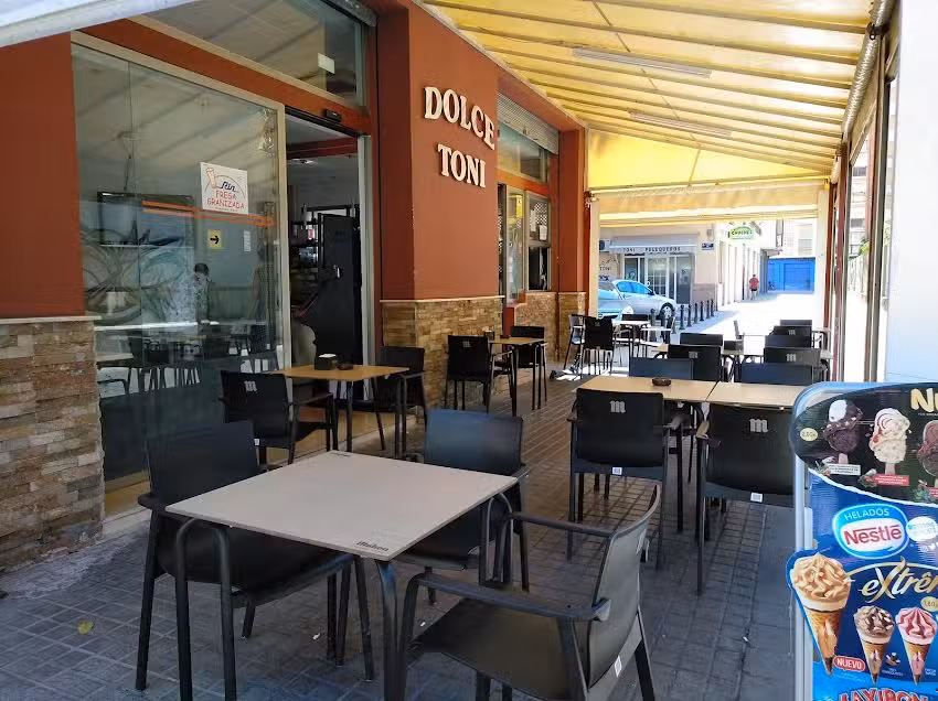 Bar Cafeter&iacute;a Dolce Toni