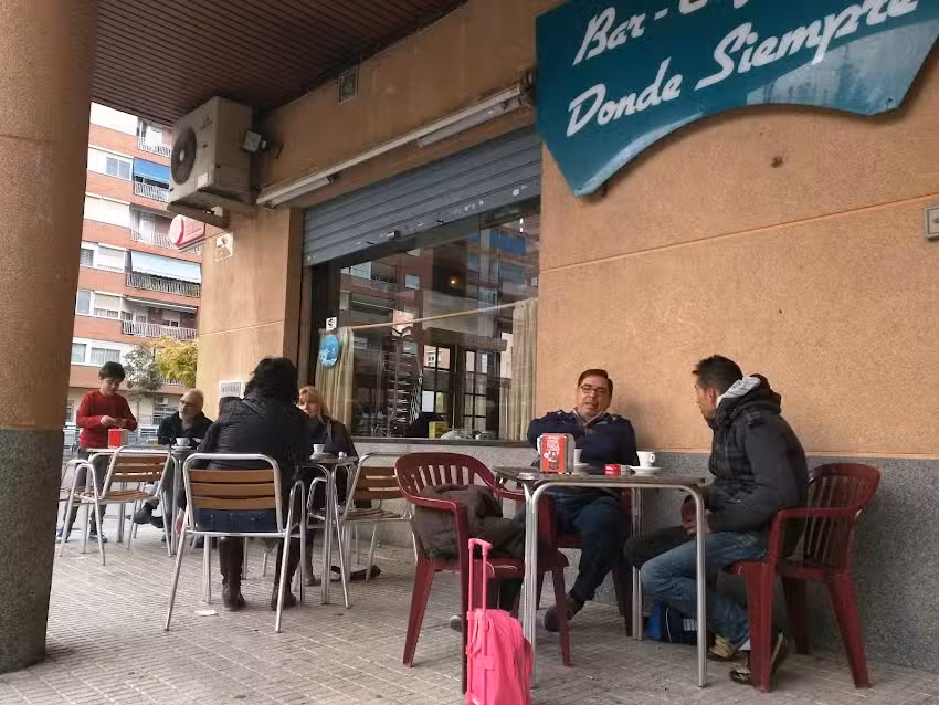 Bar-Cafeter&iacute;a Donde Siempre