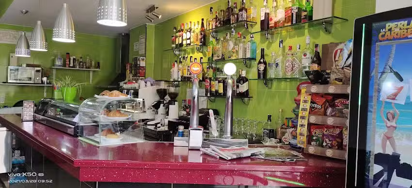 Bar Cafeter&iacute;a Dos de Maig