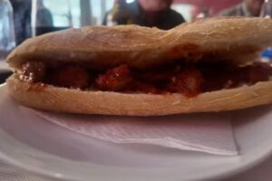 Bar-Cafeteria El Cantonet De Fefa