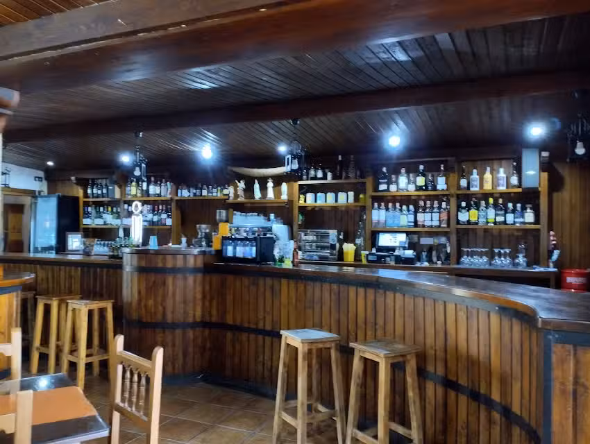 Bar Cafeter&iacute;a El Encuentro