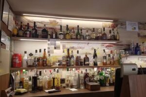 Bar-Cafeter&iacute;a El Front&oacute;n