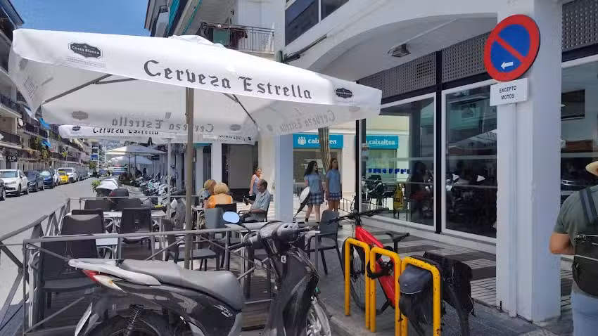 Bar Cafeter&iacute;a el Mercat