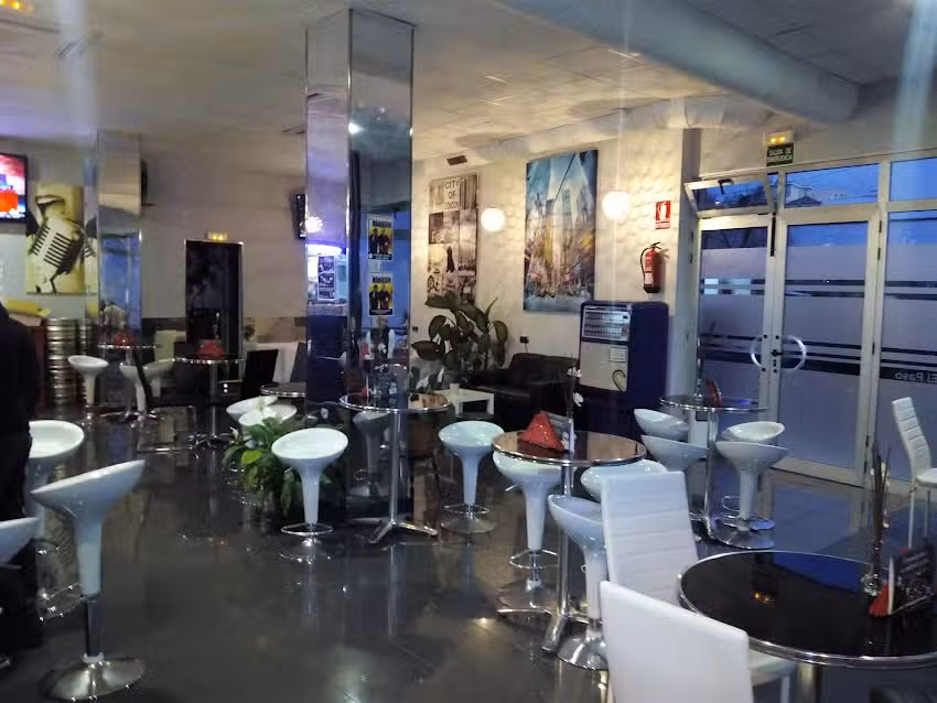 Bar cafeter&iacute;a El Paso