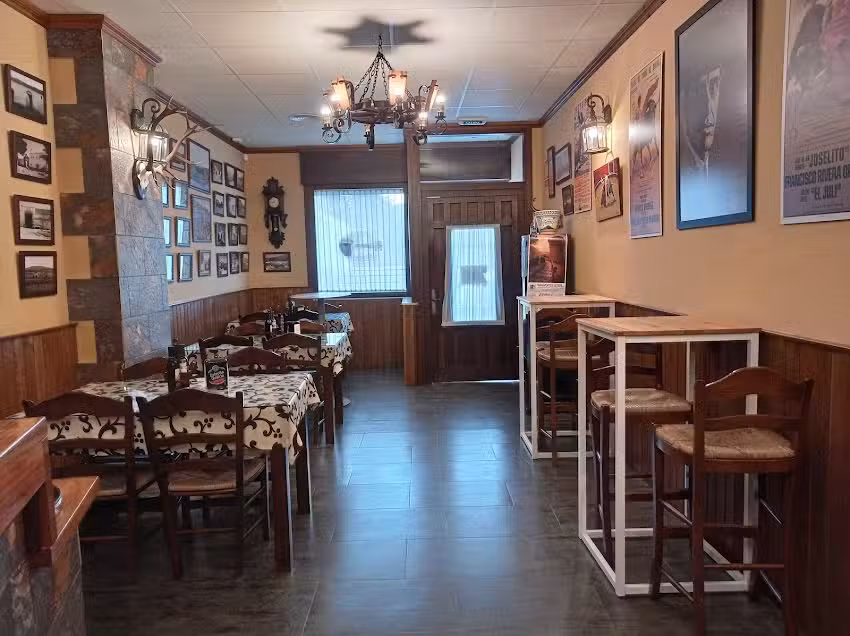 Bar Cafeter&iacute;a El Rinc&oacute;n de Almajar