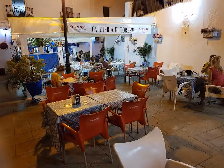 Bar Cafeter&iacute;a El Torero