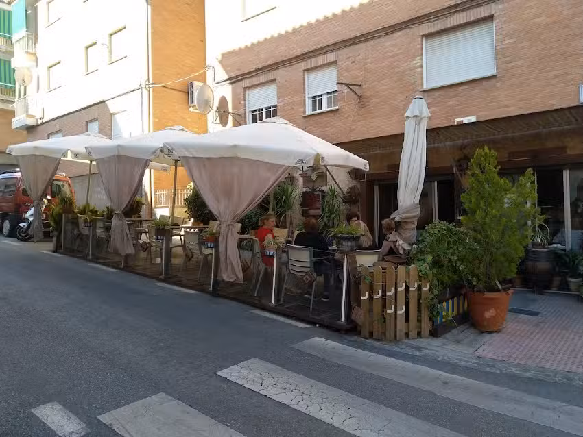 Bar Cafeter&iacute;a F&eacute;lix