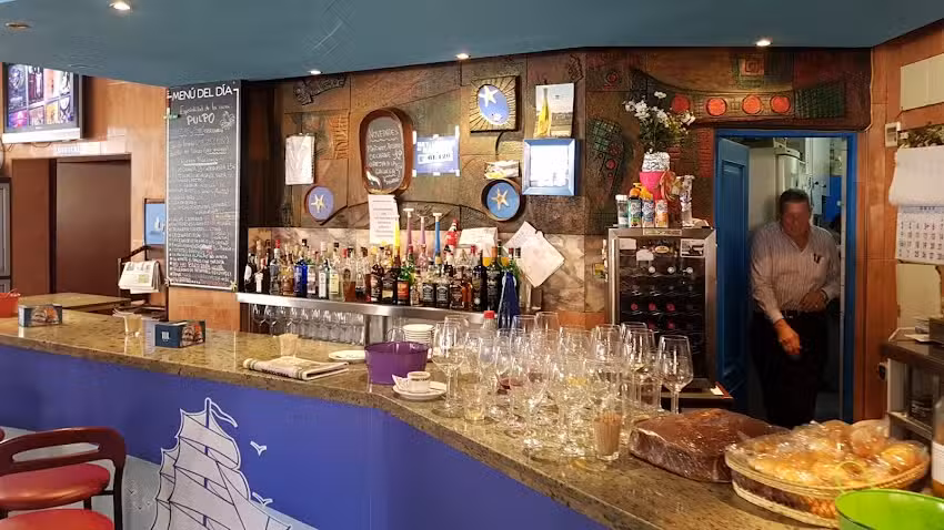 Bar &ndash; Cafeter&iacute;a Fragata II