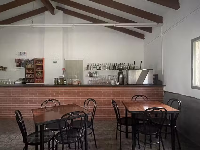 Bar Cafeter&iacute;a Fuente del Canto