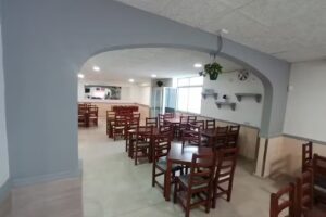 Bar Cafeter&iacute;a G&eacute;minis