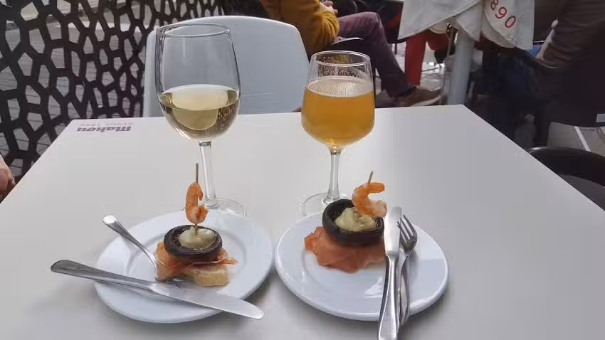 Bar Cafeter&iacute;a Happy