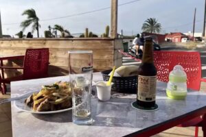 Bar Cafeter&iacute;a Helader&iacute;a Castillo de Teno