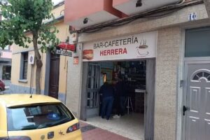 Bar-Cafeter&iacute;a Herrera